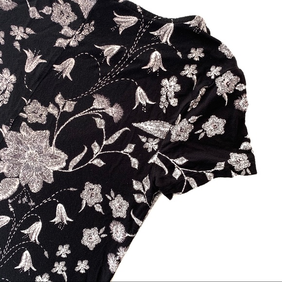 Old Navy Black Short Sleeve Floral Shift Dress - Picture 4 of 6